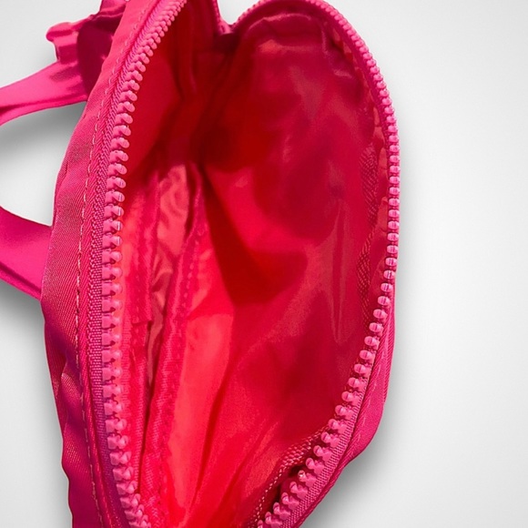 Barbiecore Brand New Steve Madden, Multi-Way Pink Bag - Picture 2 of 6